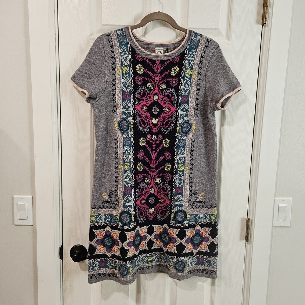 Akemi+Kin Anthropologie Kaleidoscope Sweater Dress Short Sleeve Size S Gray Boho